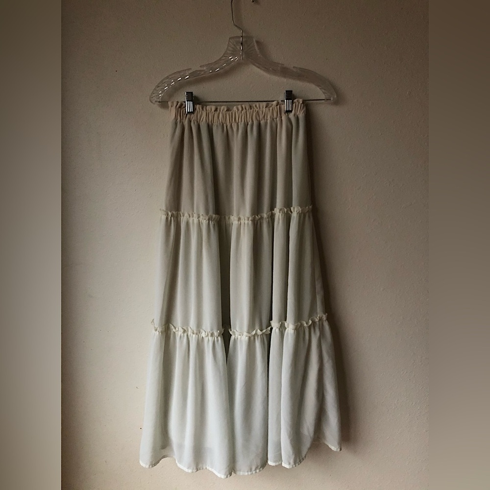 white maxi skirt
